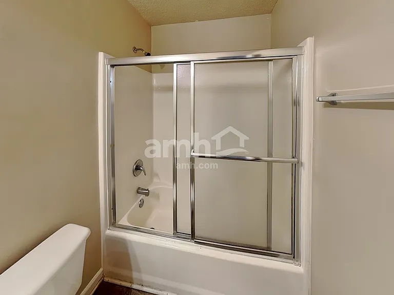 140 Cannon Dr — Photo 18