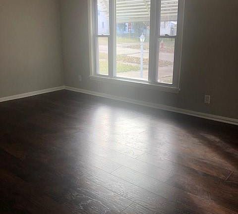 2nd image of 4327 W 191st St
