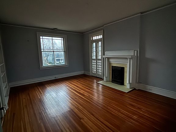 2nd image of 1609 Rivermont Ave #B