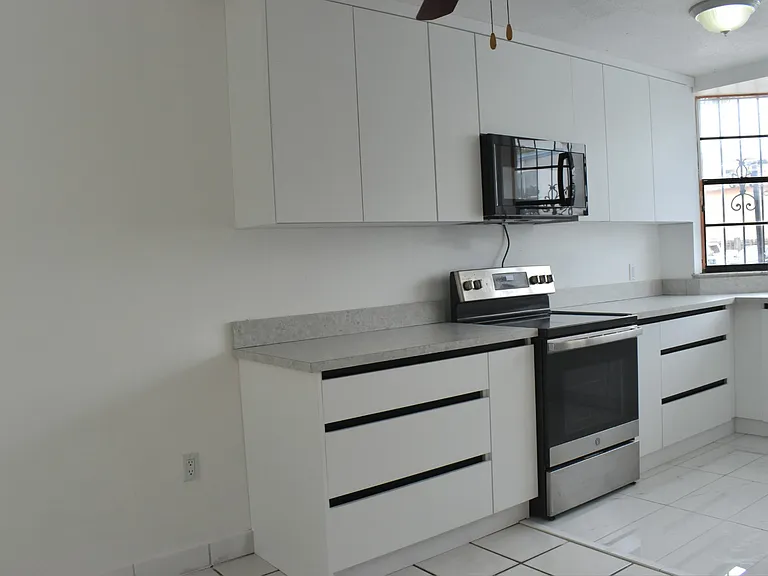 8001 NW 7th St #16 — Photo 6