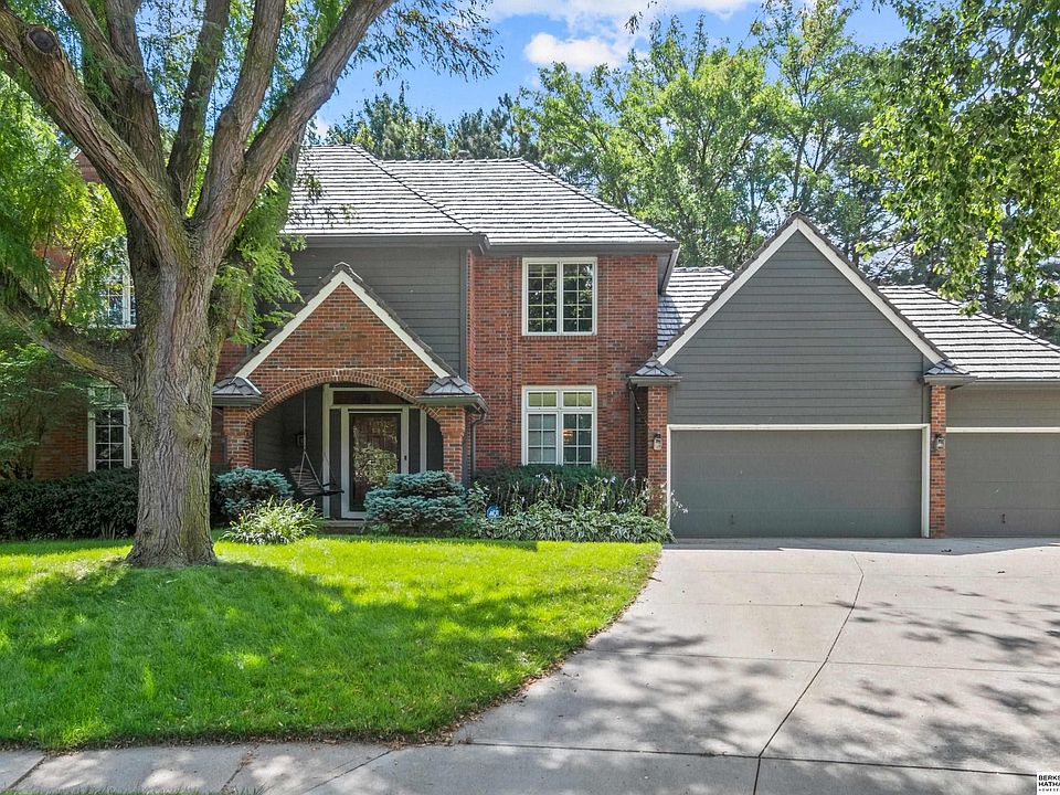 1st image of 1508 N 129th Avenue Cir