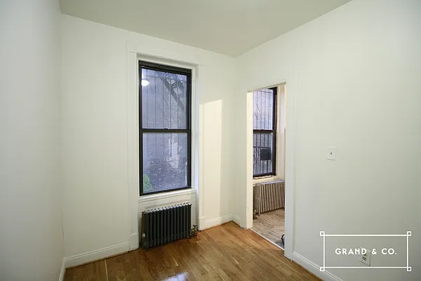 Rented by Grand & Co. | media 6