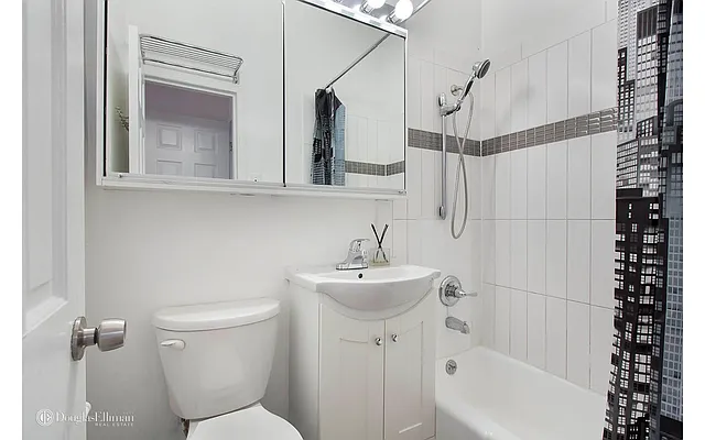 Rented by Douglas Elliman | media 28