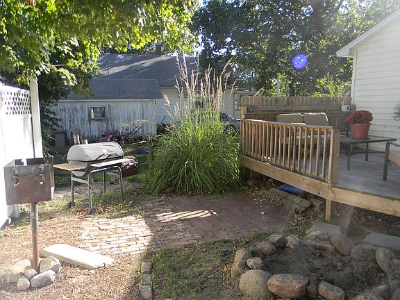 Backyard deck/firepit