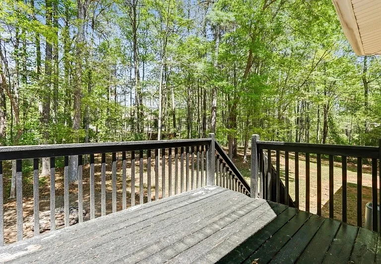223 Sterling Trl — Photo 24
