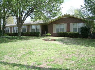 705 Davis Dr, Gallatin, TN 37066