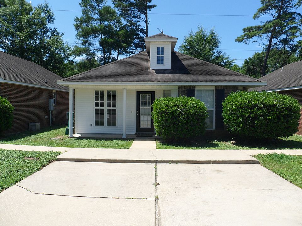 1st image of 4556 Barrington Ln