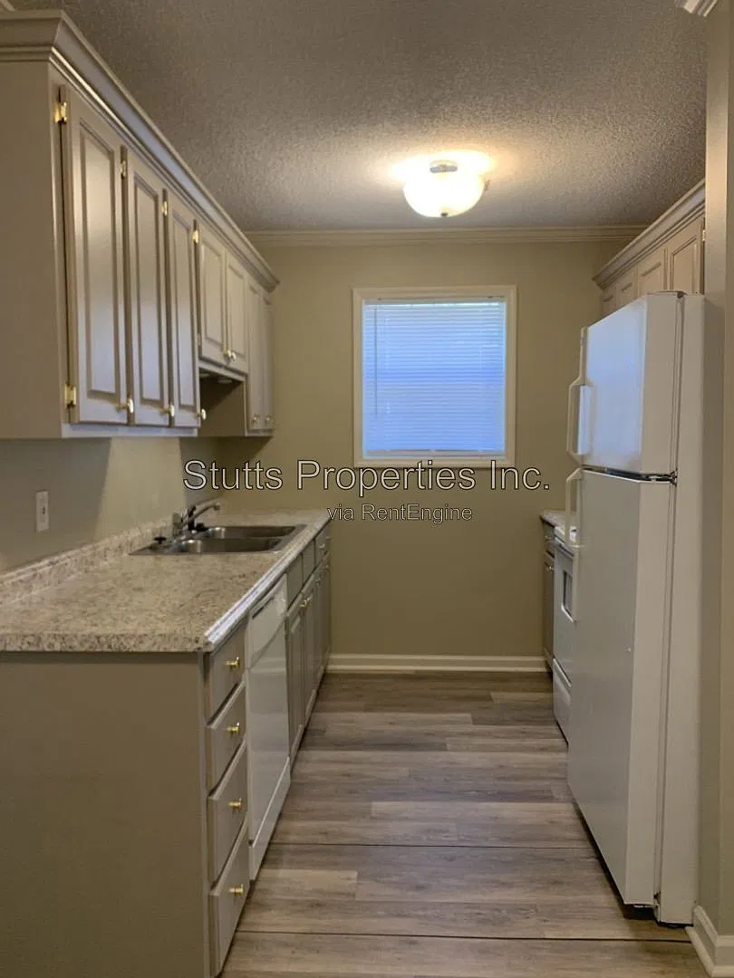 1 bed, 1.0 bath, $725 — Photo 3