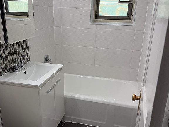3rd image of 19425 64th Ave #3B