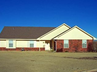 506 Merriott Cir, Walters, OK 73572