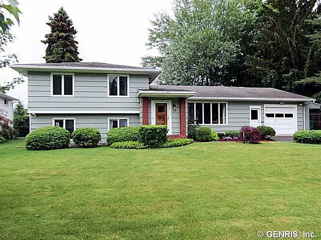15 Northwick Dr photo 1