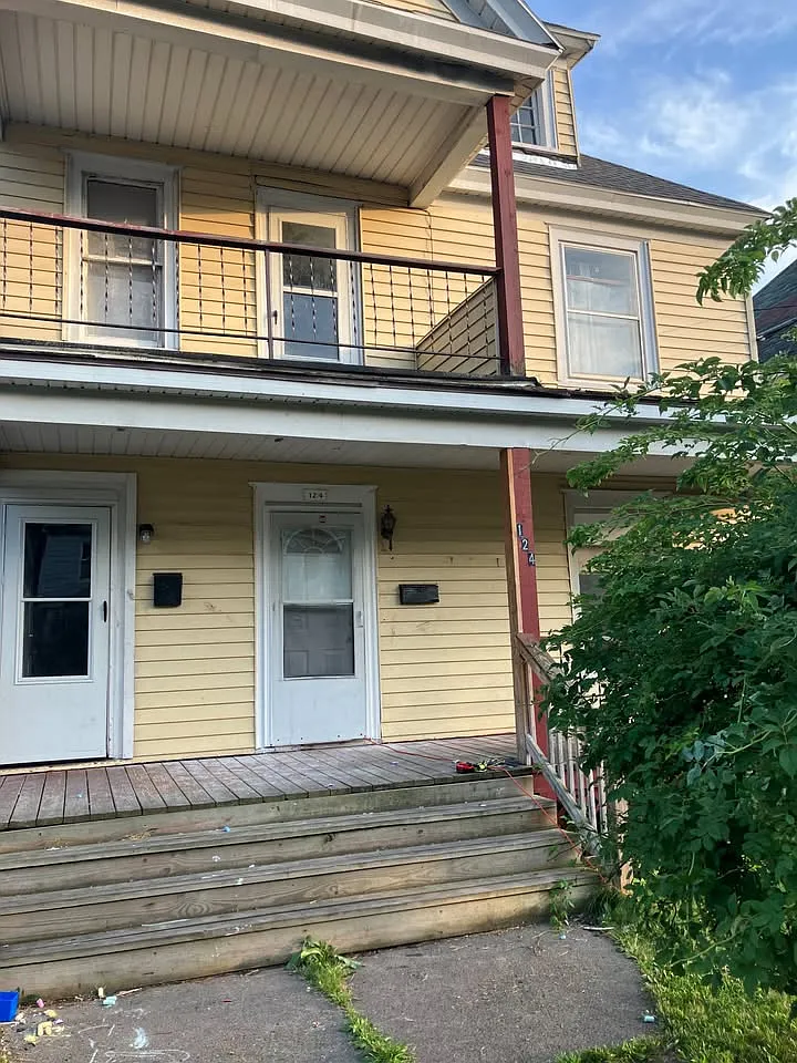 Building Photo - 126 E Matson Ave