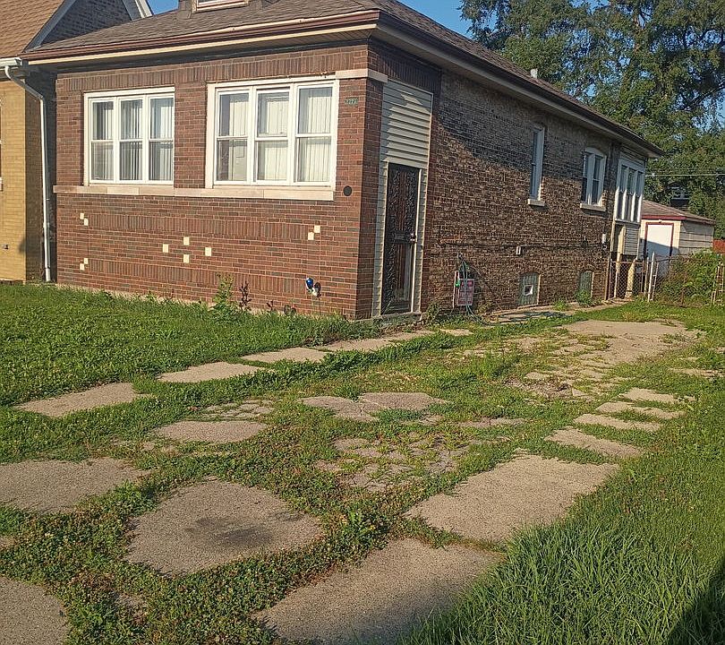 1st image of 8226 S Honore St