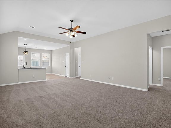 4th image of 2411 Cactus Bend Dr