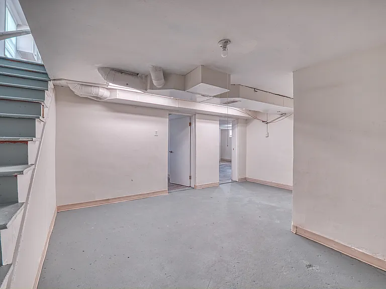 1139 Miller Ave — Photo 23
