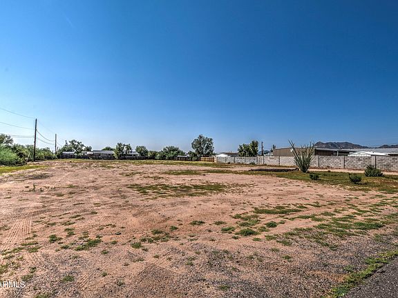 5th image of 1918 N Saguaro Dr