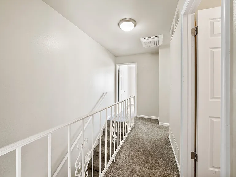 715 E 950 S — Photo 25