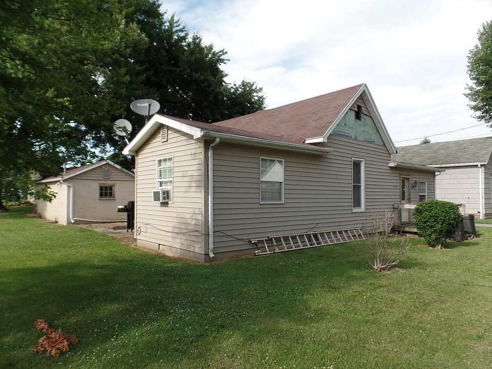 2nd image of 7720 E County Road 212 S