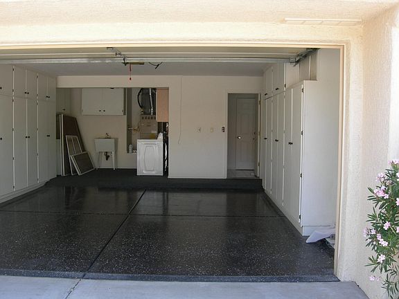 Garage 1