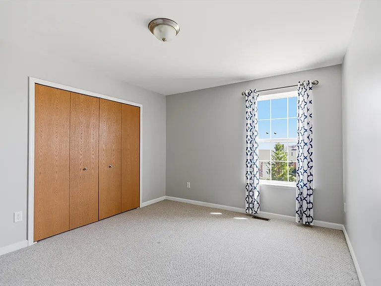 1304 Riversedge Dr — Photo 26