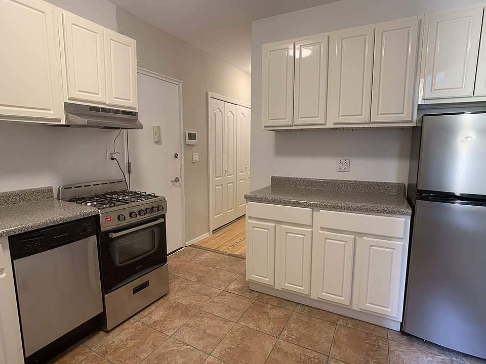 1st image of 466 Amsterdam Avenue 2c-