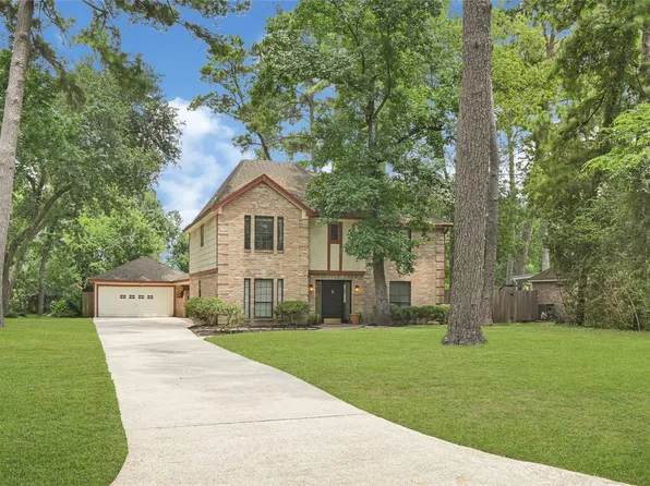 17612 Fairway Oaks Dr, Spring, TX 77379