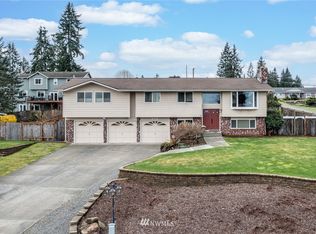 8718 Cascadia Ave, Everett, WA 98208