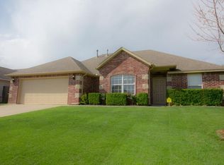 8041 Dunnwood Rd, Claremore, OK 74019