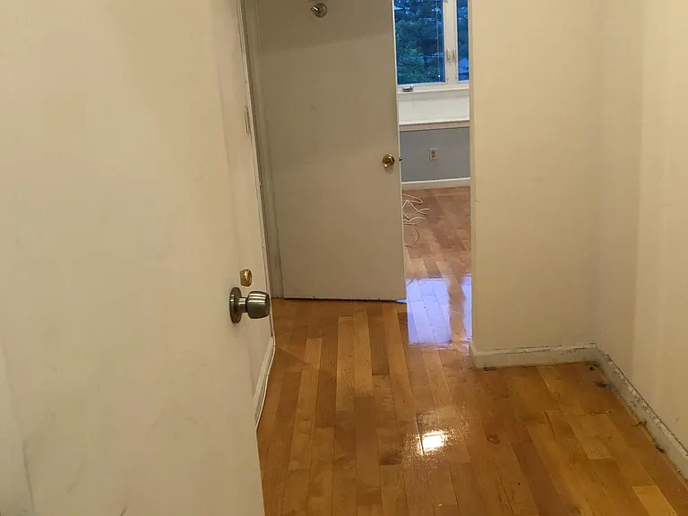 237 Great Neck Rd #4B — Photo 22