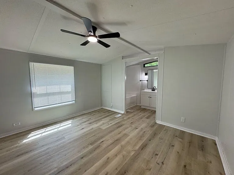 5735 Zelma Blvd #1-4 — Photo 13