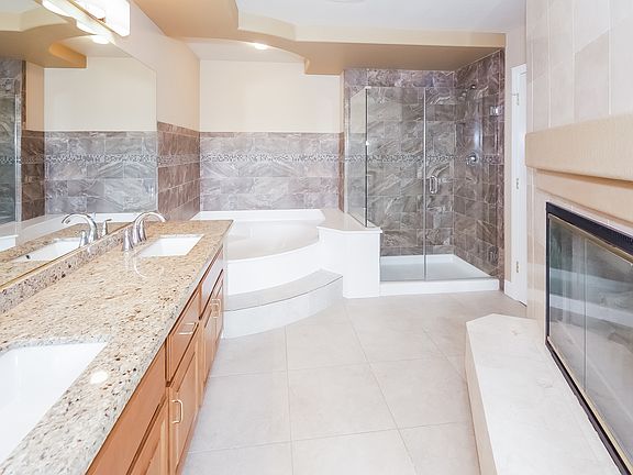 4th image of 6774 Coronado Crest Ave