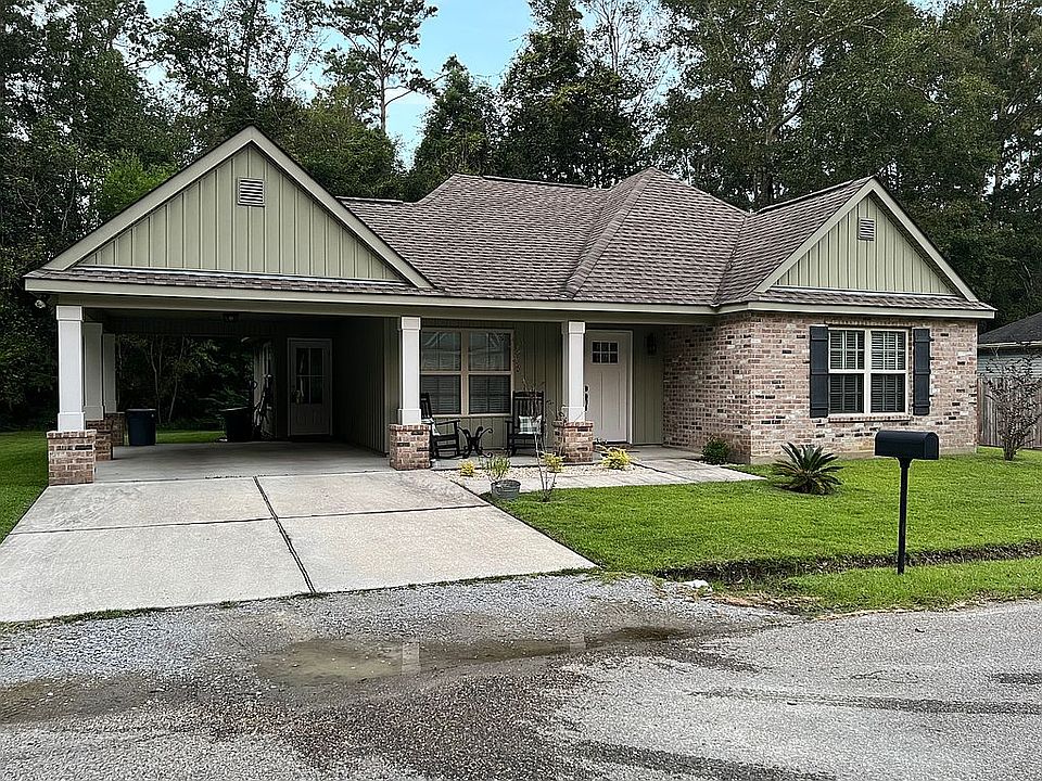 1st image of 39094 Gracie Ln