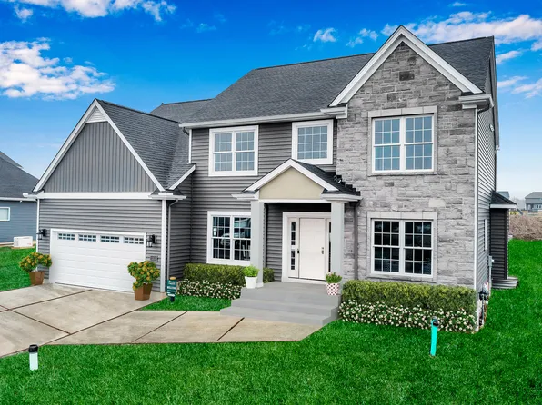 3353 Cross Creek Way, Hamburg, NY 14075