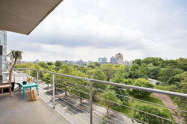 Rented by Compass | media 14