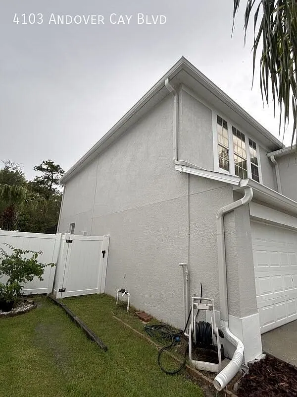 Coming Soon - Perfectly Located 4 Bedroom, 2.5 Bath Pool Home That Includes Everything You Need F... — Photo 4