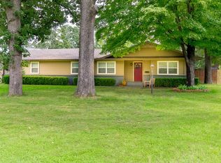 1024 N West End St, Springdale, AR 72764