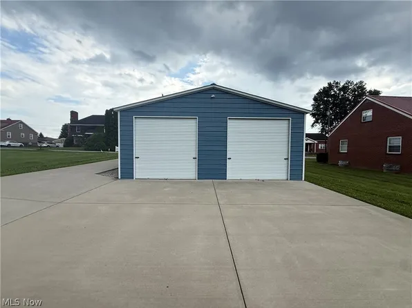 209 Vincent Ln, Follansbee, WV 26037