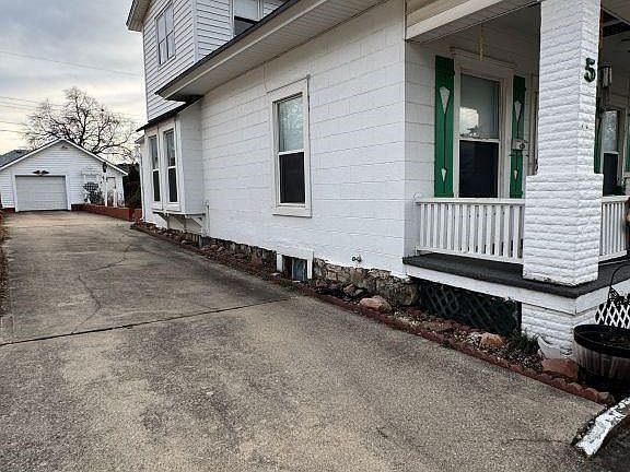 2nd image of 5 E Brown St