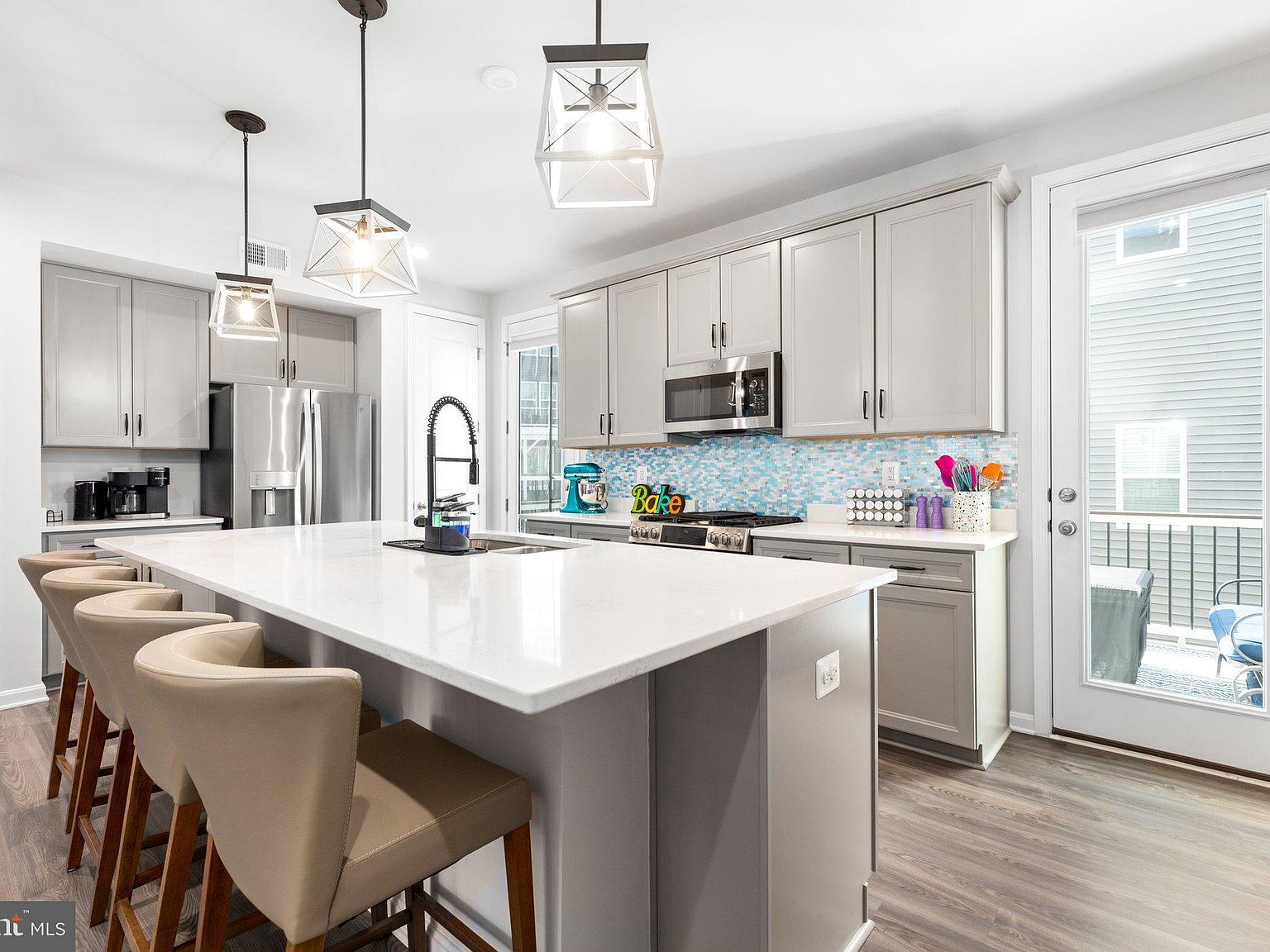 18238 Summit Pointe Dr, Triangle, VA 22172 | Zillow
