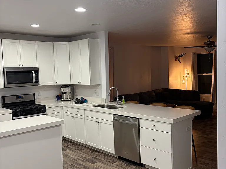 1766 W Dalmeny Way S — Photo 18