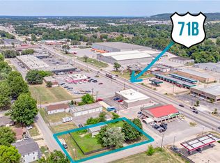 926 Walnut Ave, Springdale, AR 72764