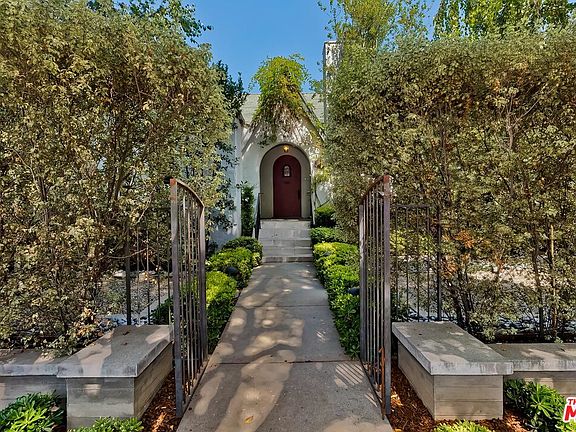 2nd image of 2507 California Ave