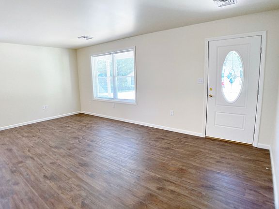 4th image of 112 Driftwood Dr