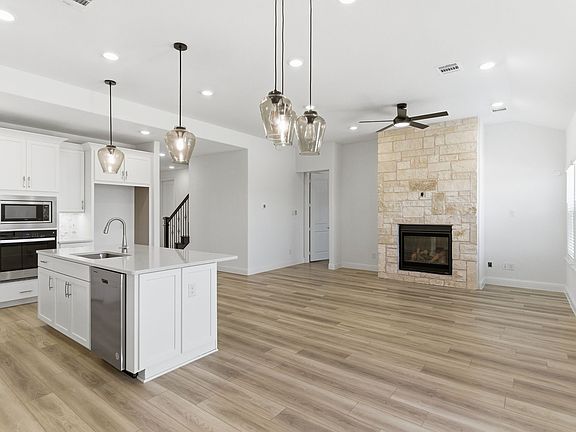 5th image of 2603 Wellington Ln