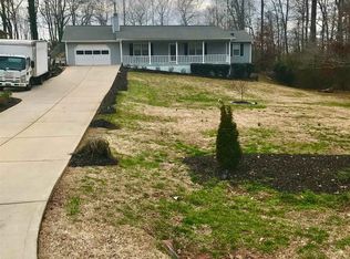 5637 Pinewood Dr #8, Flowery Branch, GA 30542