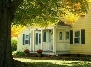 1214 Putnam Pike, Glocester, RI 02814