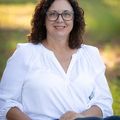 Lynn James