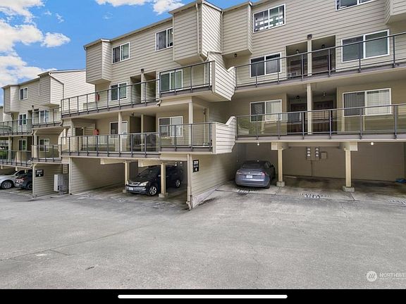 5th image of 2939 76th Ave SE #40