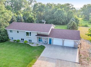 18469 465th Ave, Castlewood, SD 57223