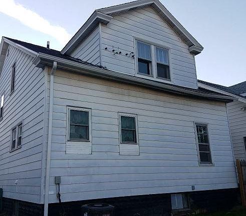 2nd image of 134 Kenwood Ave